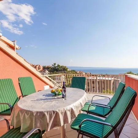 Vini- Beautiful Garden And Terrase