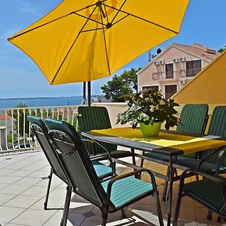 Vini- Beautiful Garden And Terrase *